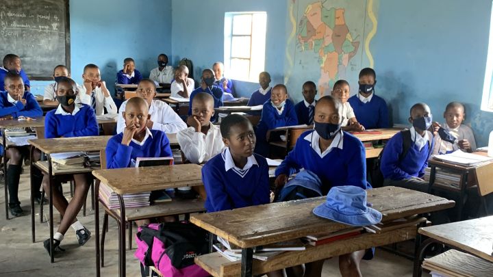 Makhoa High School students, Lesotho, Africa 2022 (Photo by: Ramaele Moshoeshoe, Director: Africa Fellow in Education Program)